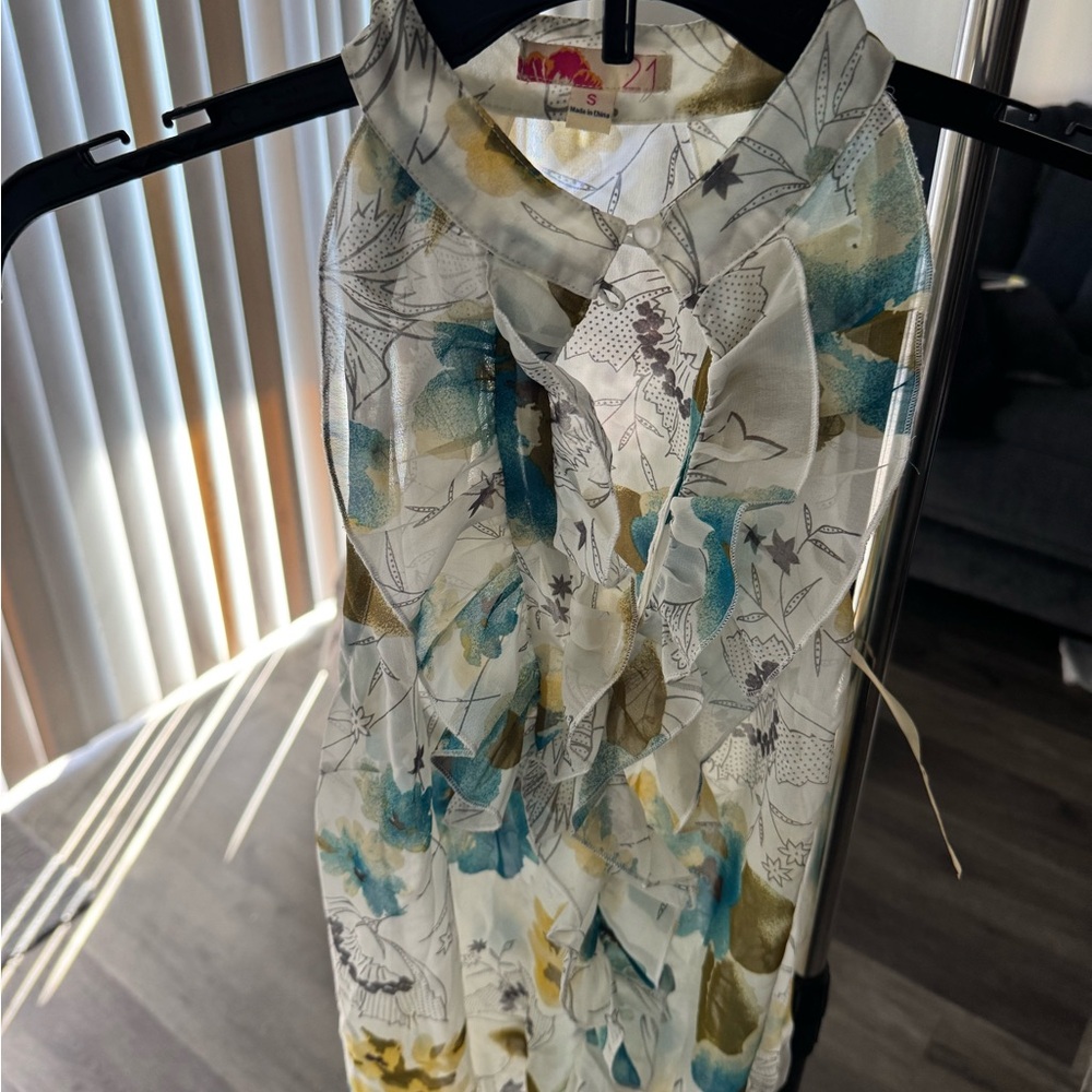 Forever 21 floral print top sheer S small